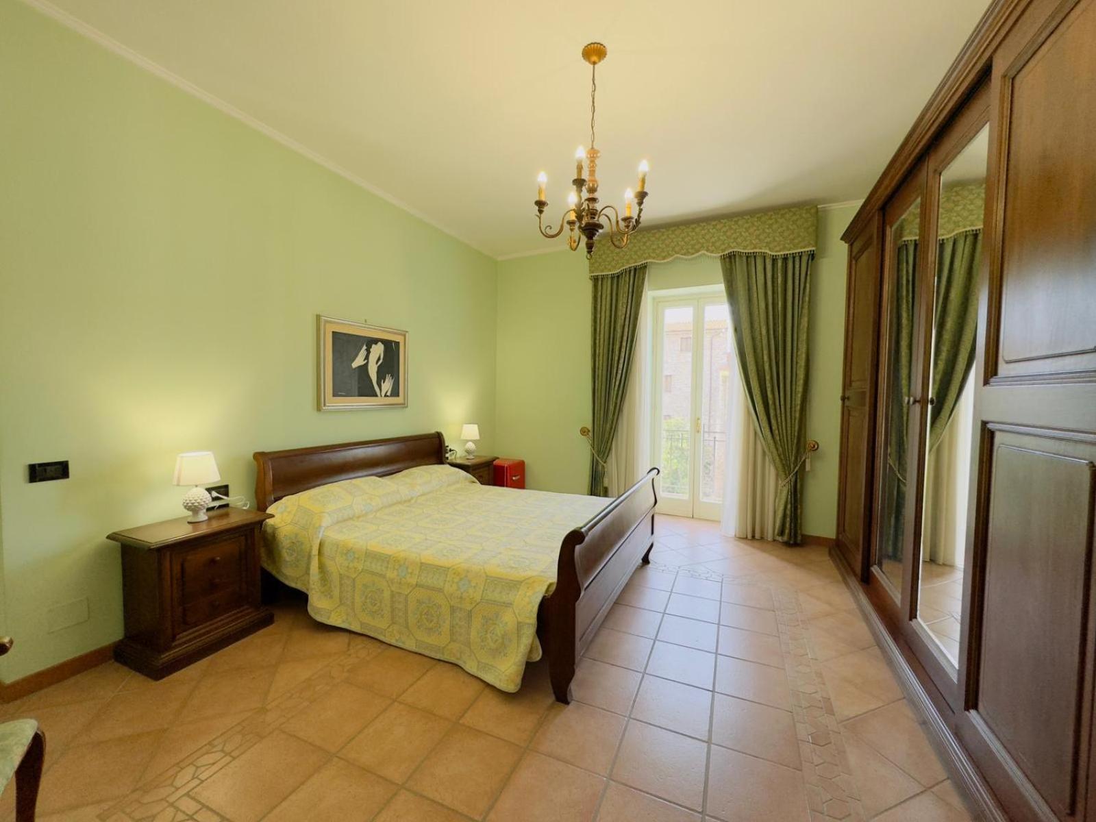 Casa Pepe - Fondi Vertice Rooms Esterno foto