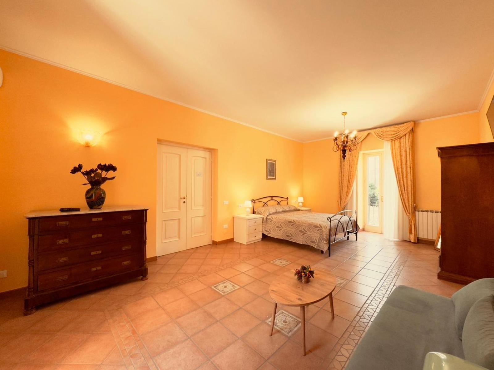 Casa Pepe - Fondi Vertice Rooms Esterno foto