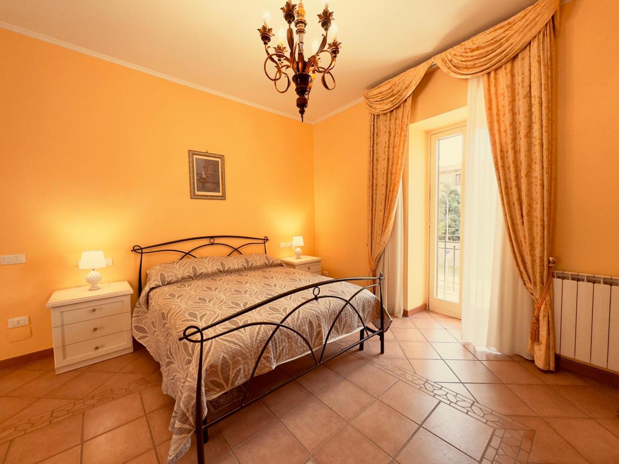 Casa Pepe - Fondi Vertice Rooms Esterno foto