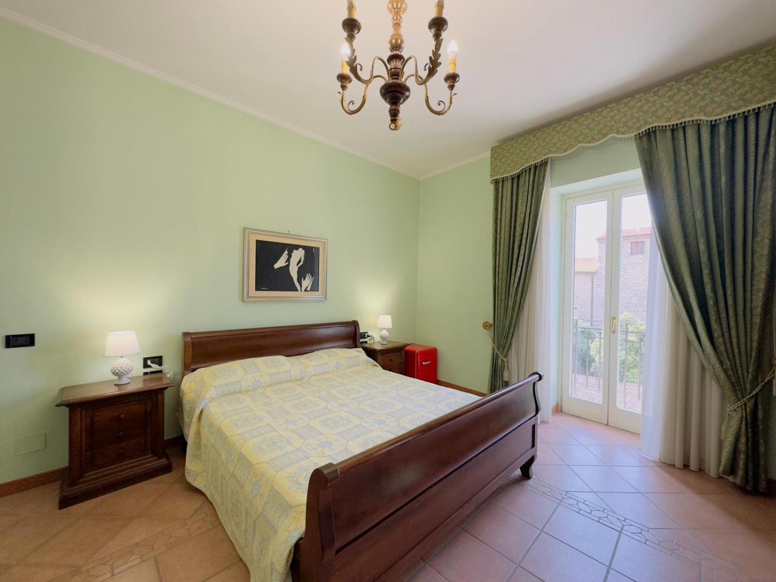 Casa Pepe - Fondi Vertice Rooms Esterno foto