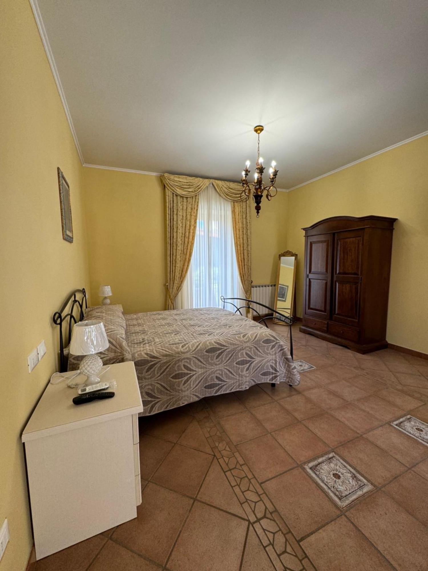 Casa Pepe - Fondi Vertice Rooms Esterno foto